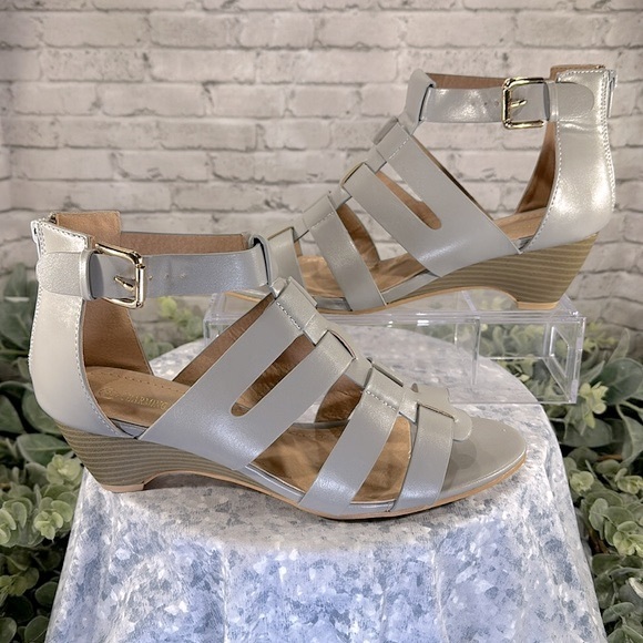 Charming Lady Gray Open Toe Multi-Band Low Wedge Dress Sandals WMS 11M🩶NWOT🩶 - Picture 3 of 10